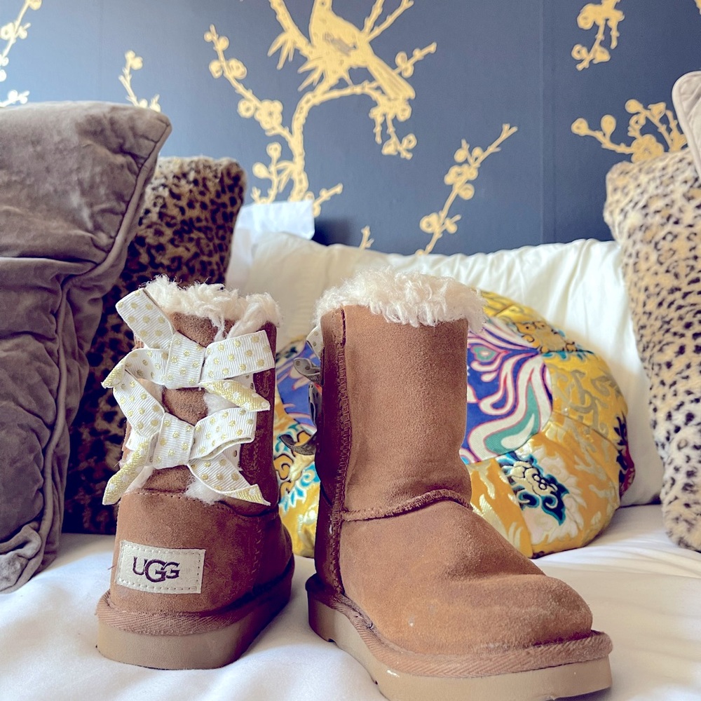 Kids UGG boots girls size 10
